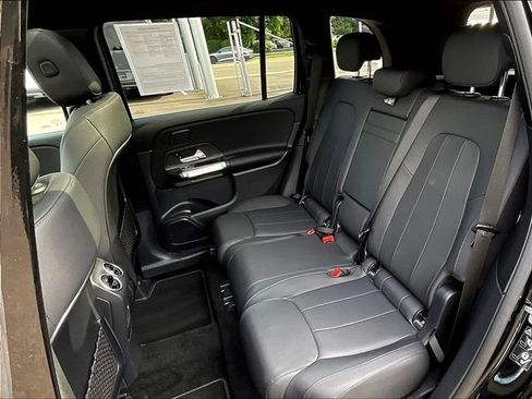 Used 2026 Mercedes-Benz GLB 250 4MATIC image 24