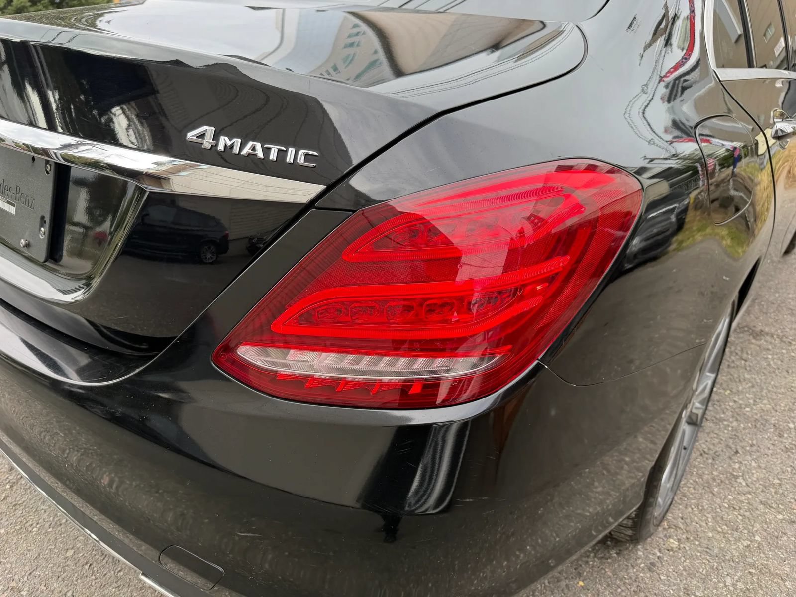 Used 2015 Mercedes-Benz C 300 4MATIC Sedan image 47
