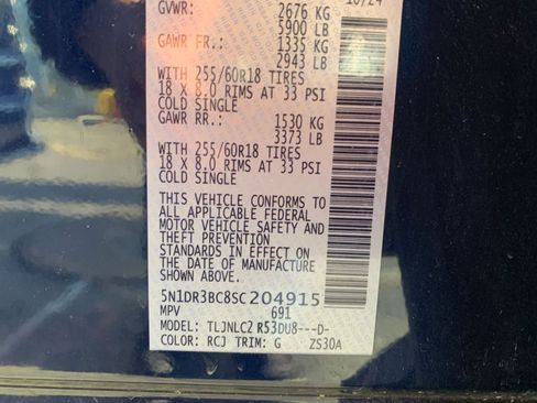 Used 2025 Nissan Pathfinder SV image 31