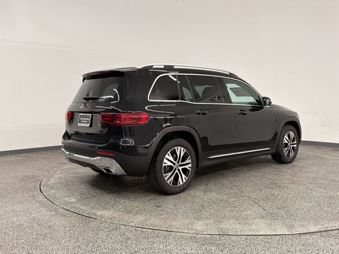 Used 2026 Mercedes-Benz GLB 250 image 9