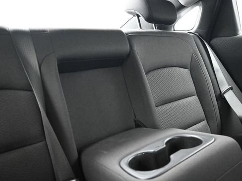 Used 2023 Chevrolet Malibu LT FWD image 16