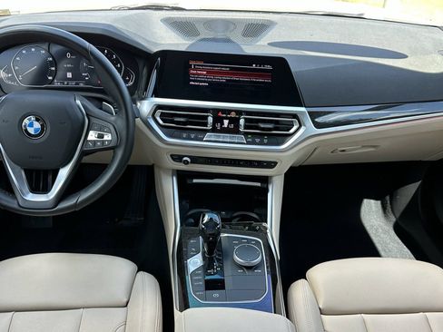 Used 2021 BMW 330i Sedan w/ Convenience Package RWD image 12