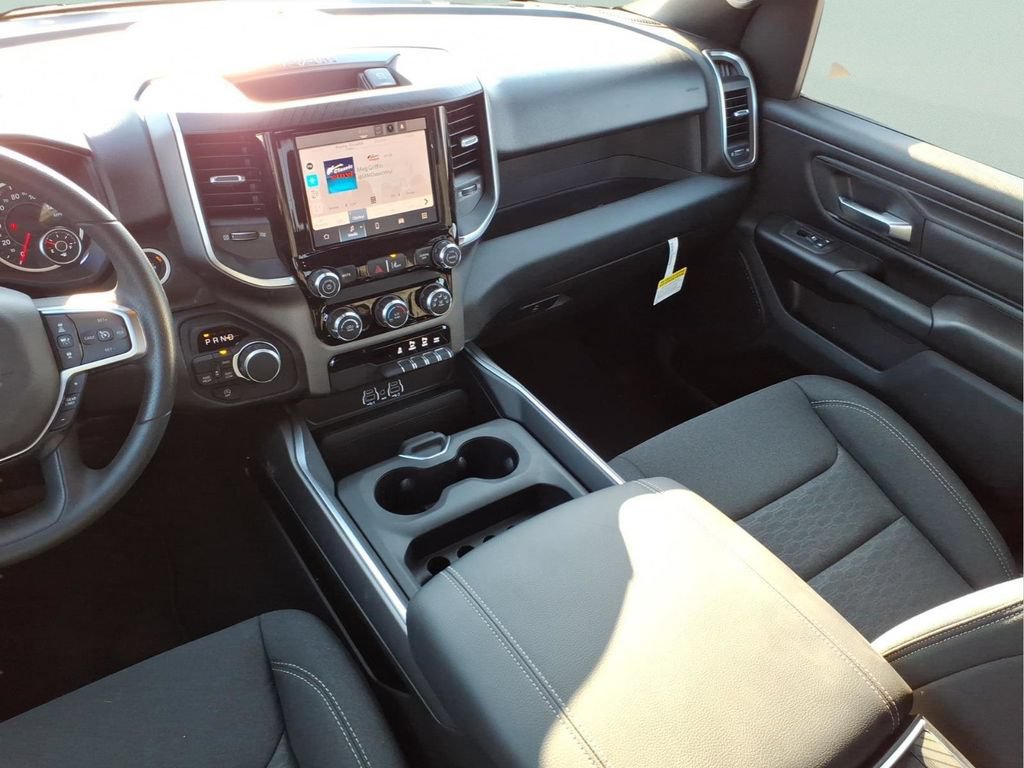 New 2026 RAM 1500 Express AWD/4WD image 16
