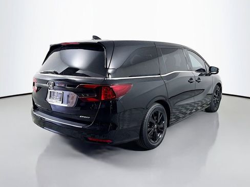 Used 2023 Honda Odyssey Sport image 5