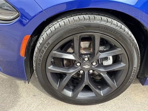 Used 2022 Dodge Charger SXT w/ Driver Convenience Group image 11