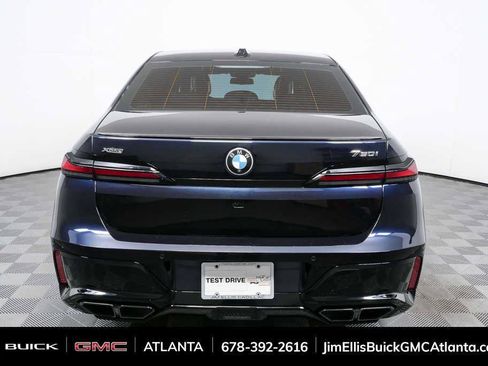 Used 2023 BMW 760i xDrive AWD/4WD image 31