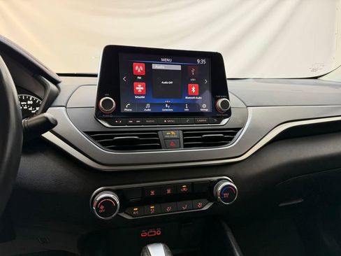 Used 2023 Nissan Altima 2.5 SR image 12