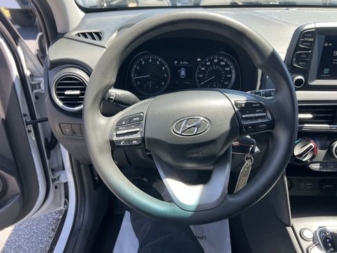 Used 2021 Hyundai Kona SE FWD image 18