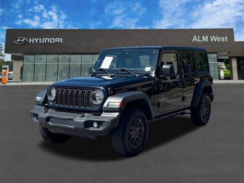Used 2025 Jeep Wrangler Unlimited Sport AWD/4WD image 1