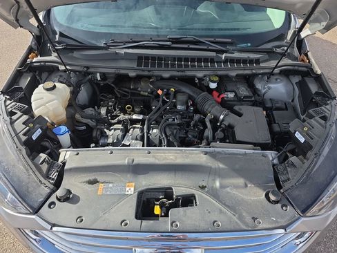 Used 2021 Ford Edge SE image 10