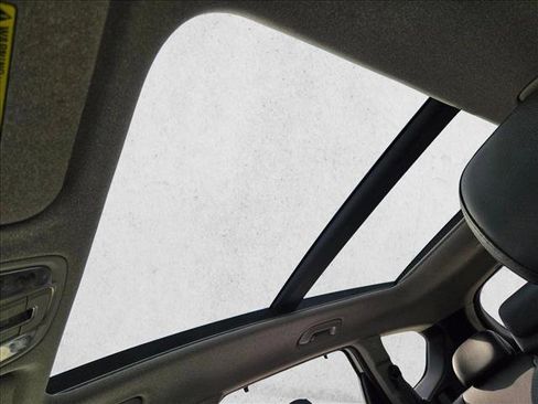 Used 2019 Hyundai Santa Fe FWD image 15