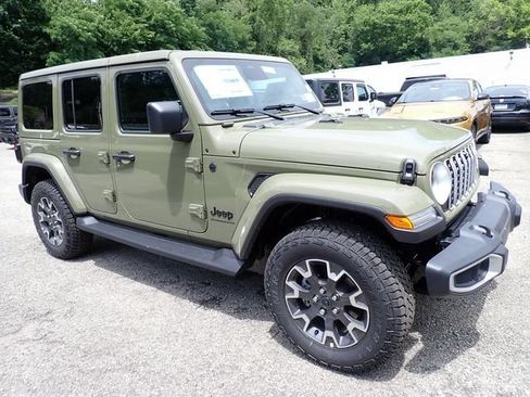New 2026 Jeep Wrangler Unlimited Sahara AWD/4WD image 10