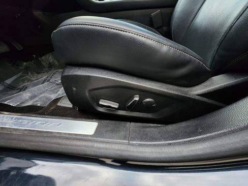 Used 2020 Ford Fusion Titanium image 21