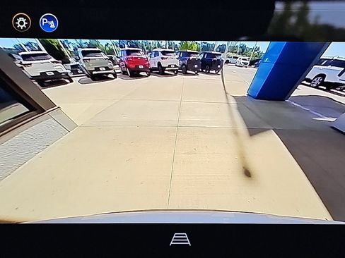 Used 2025 Chevrolet Equinox LT FWD image 28