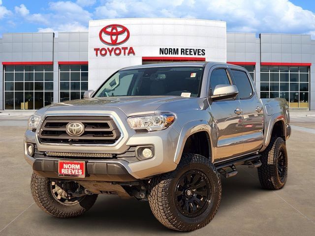Used 2020 Toyota Tacoma SR5 w/ Technology Package AWD/4WD image 1