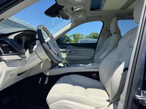 Certified 2024 Volvo XC90 B6 Plus w/ Protection Package Premier AWD/4WD image 17
