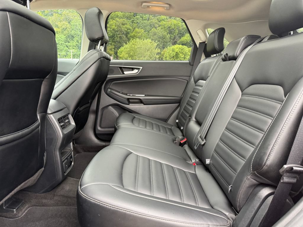 Used 2020 Ford Edge SEL w/ Convenience Package AWD/4WD image 39