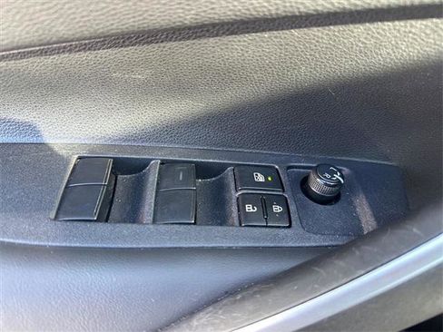 Certified 2024 Toyota Corolla SE image 14