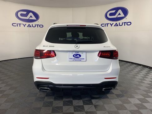 Used 2022 Mercedes-Benz GLC 300 4MATIC image 4