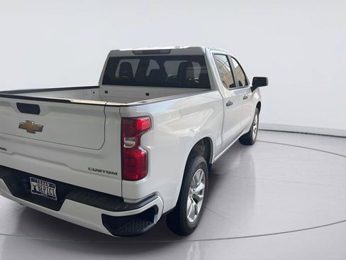 Used 2022 Chevrolet Silverado 1500 Custom RWD image 3