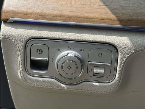 Used 2020 Mercedes-Benz GLE 350 4MATIC image 24