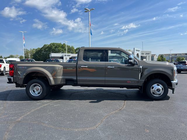 New 2027 Ford F350 King Ranch w/ Chrome Package AWD/4WD image 8