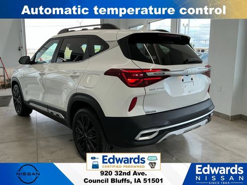 Used 2022 Kia Seltos Nightfall Edition AWD/4WD image 6