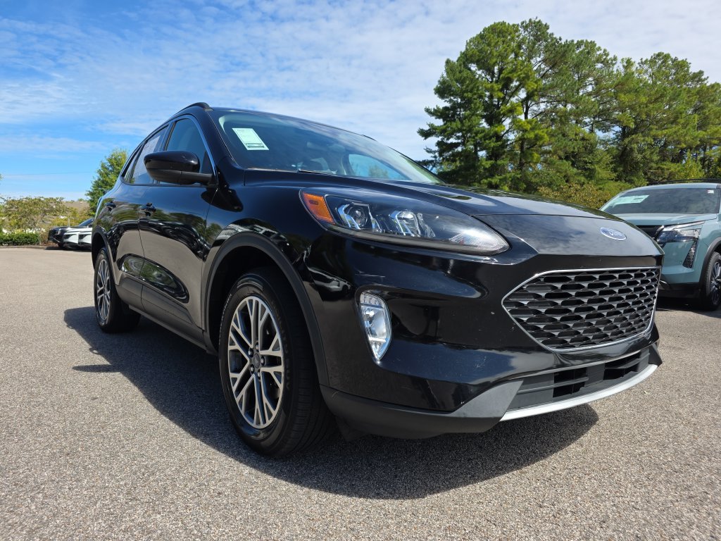 Used 2021 Ford Escape SEL w/ Technology Package AWD/4WD image 3