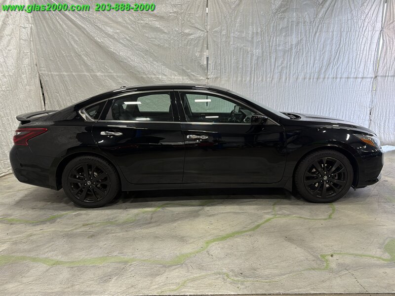 Used 2018 Nissan Altima 2.5 SR w/ SR Midnight Edition FWD image 14