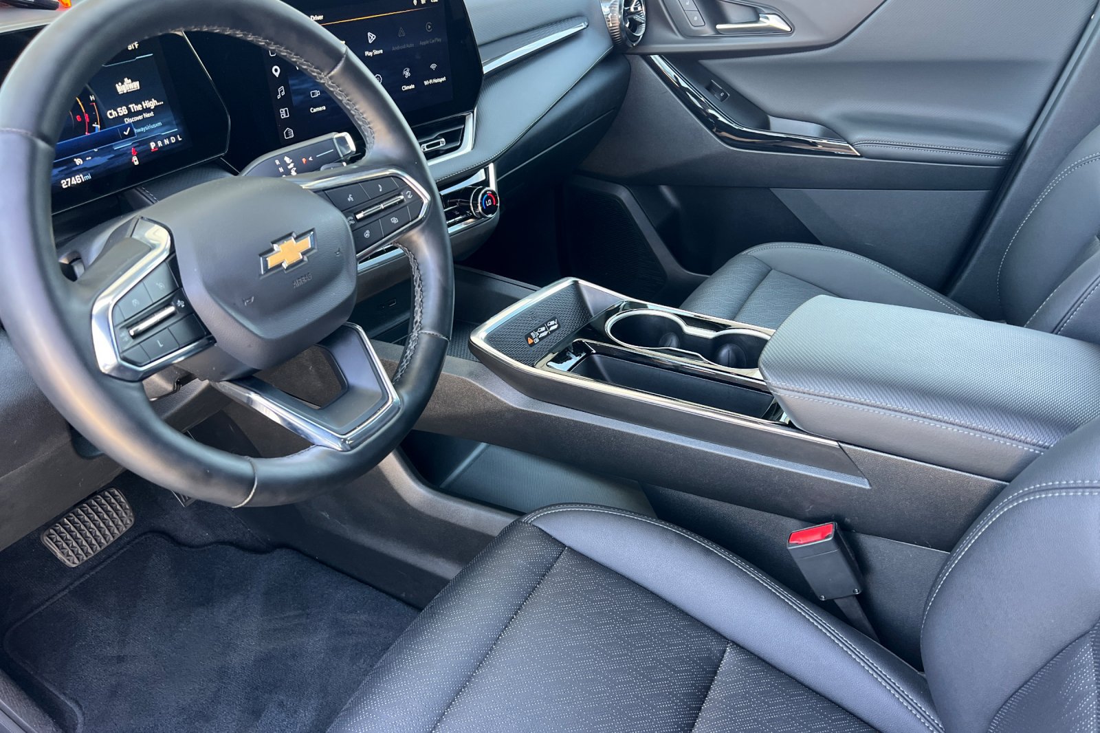 Used 2025 Chevrolet Equinox LT w/ Convenience Package II AWD/4WD image 7