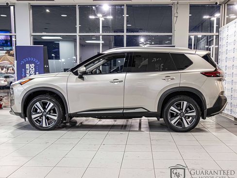 Used 2023 Nissan Rogue Platinum w/ Platinum Premium Package image 6