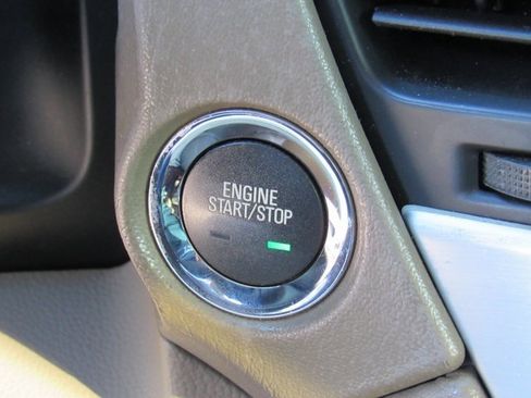 Used 2015 GMC Yukon XL SLT w/ Open Road Package image 24