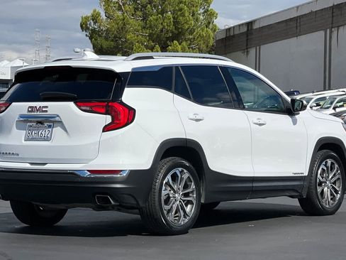 Used 2019 GMC Terrain SLT w/ Preferred Package image 2