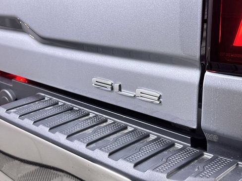 New 2026 GMC Sierra 3500 SLE AWD/4WD image 31