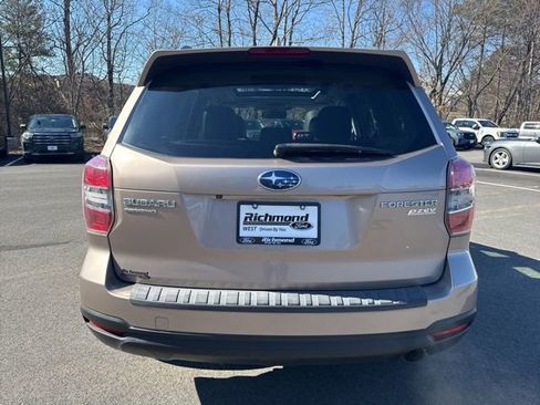 Used 2016 Subaru Forester 2.5i Touring w/ Popular Package #2 image 4