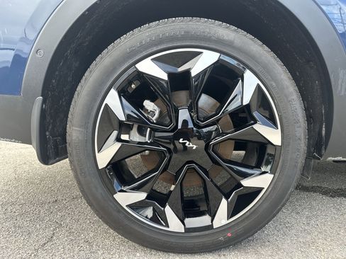 Used 2025 Kia Sorento SX FWD image 18