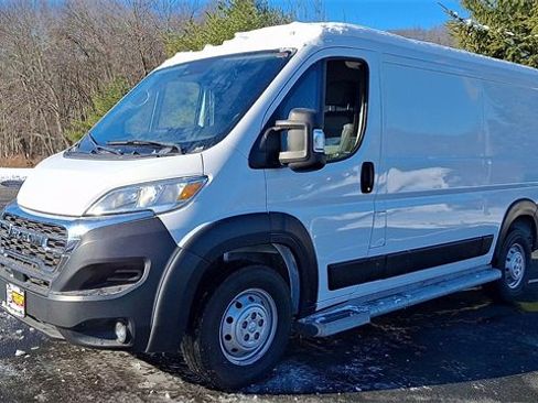 Used 2023 RAM ProMaster 2500 image 4