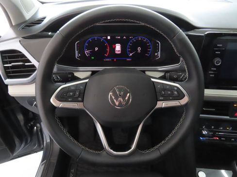 New 2025 Volkswagen Taos SEL image 16