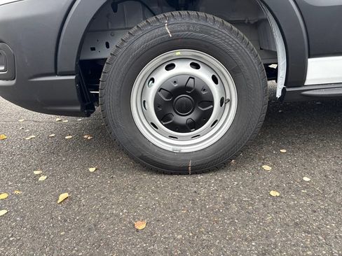 New 2025 Ford Transit 250 148 Medium Roof w/ Load Area Protection Package image 30