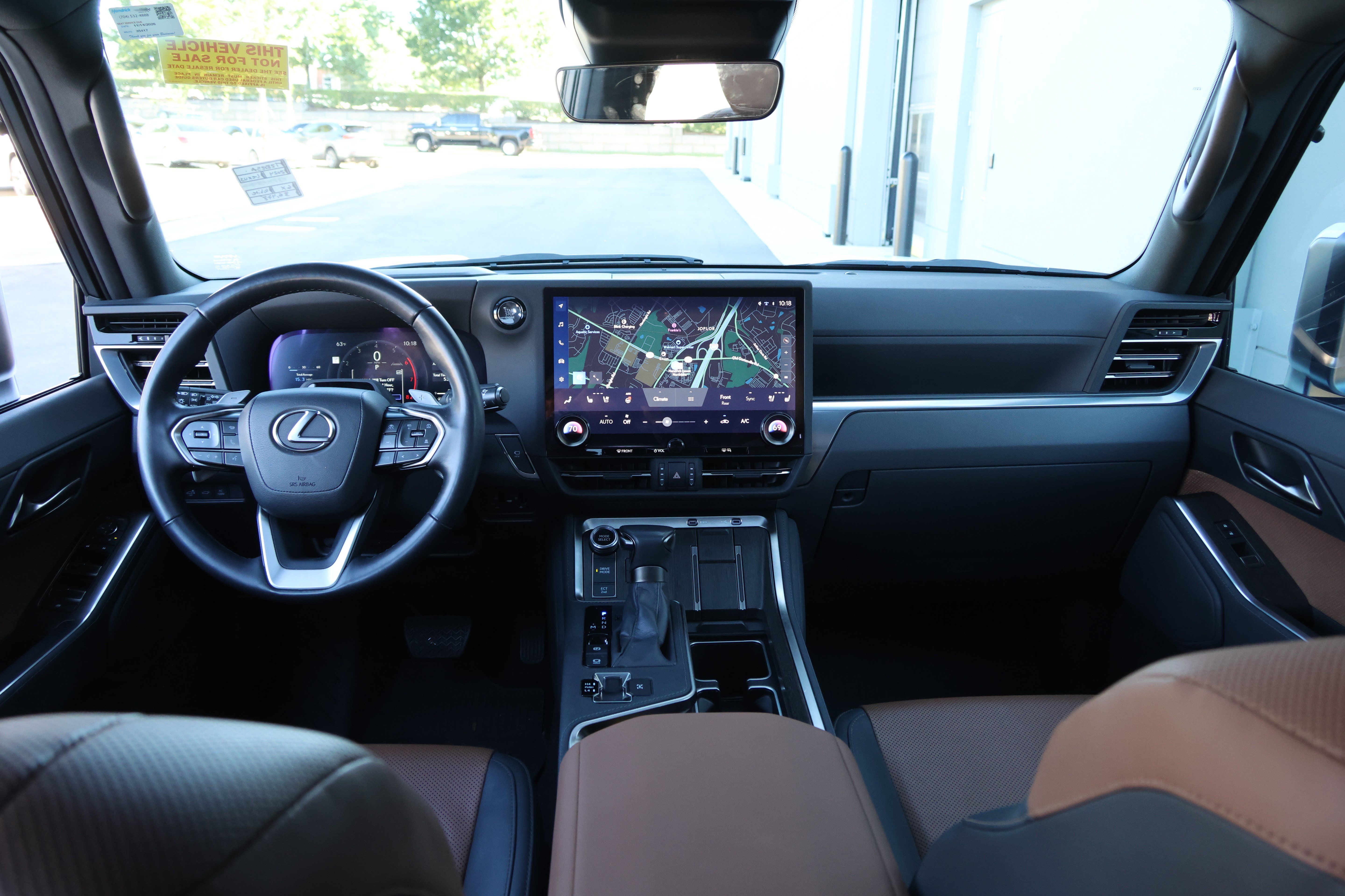 Used 2024 Lexus GX 550 w/ Accessory Package (2T) AWD/4WD image 30