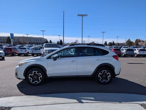 Used 2017 Subaru Crosstrek 2.0i Limited image 9