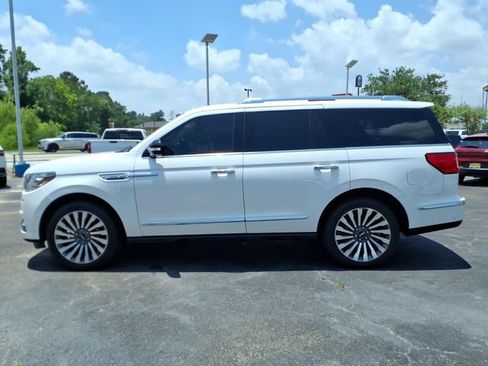 Used 2019 Lincoln Navigator Reserve AWD/4WD image 8