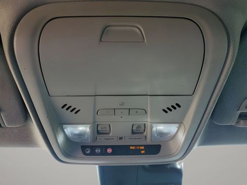 Used 2019 Cadillac XT4 Premium Luxury image 41