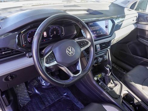 Used 2022 Volkswagen Taos SEL w/ Panoramic Sunroof Package image 12