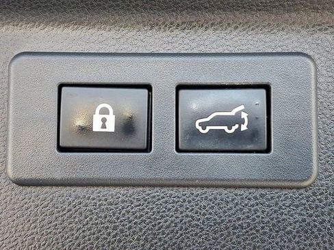 Used 2020 Subaru Forester Limited image 30