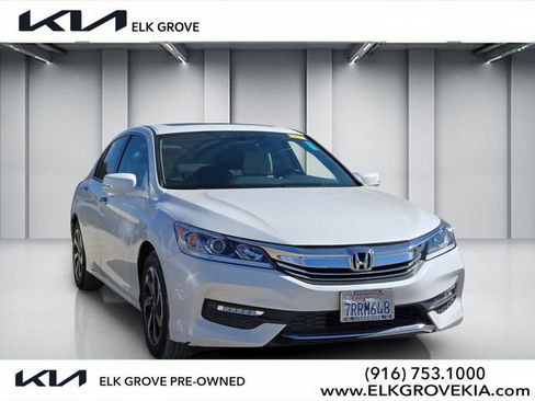 Used 2016 Honda Accord EX image 1