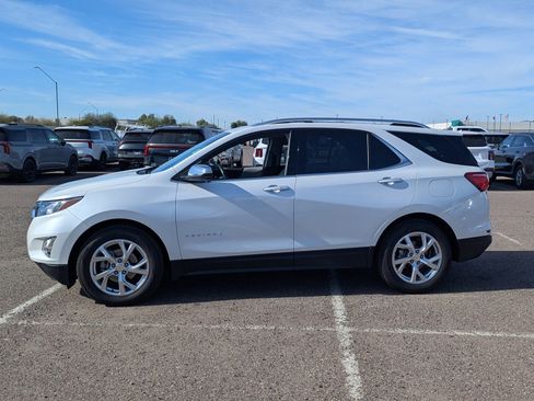 Used 2021 Chevrolet Equinox Premier image 2