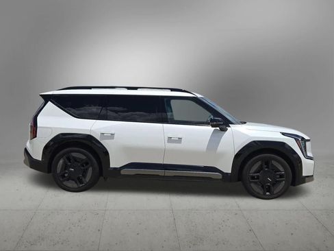 Certified 2024 Kia EV9 GT-Line AWD/4WD image 7