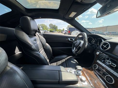 Used 2013 Mercedes-Benz SL 63 AMG image 15