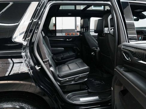 Used 2023 GMC Yukon Denali AWD/4WD image 34